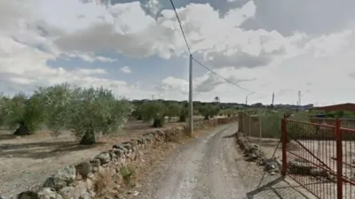 Rustic farm on Cercas de Cementerio Street, No. Sn photo 2